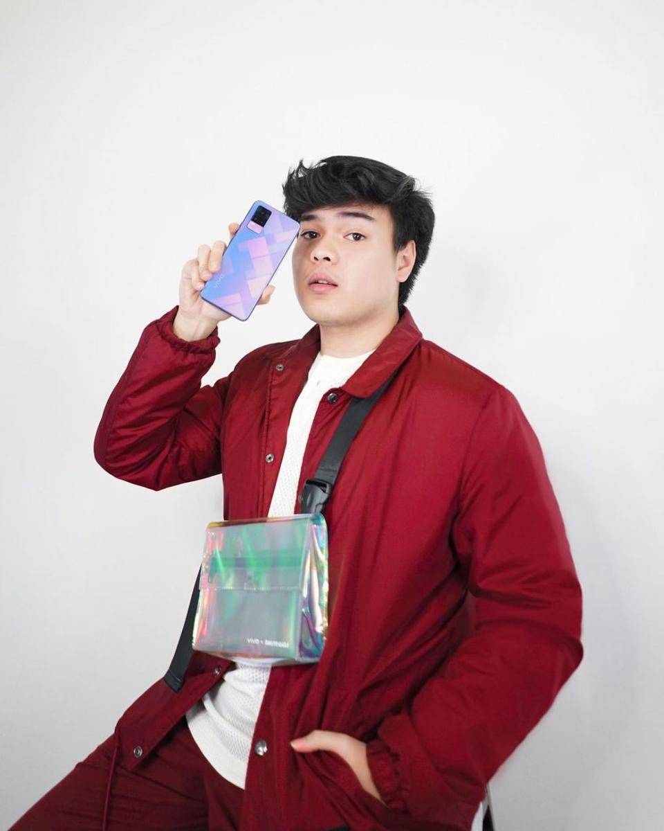 vivo V21 (instagram.com/vivo_indonesia)