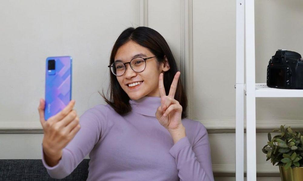 vivo V21 (instagram.com/Vivoclub.id)