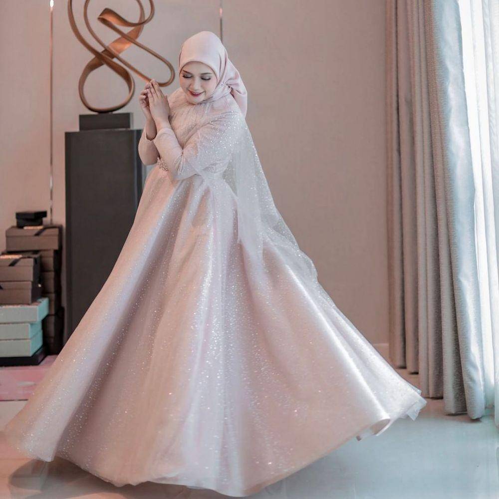 OOTD Kondangan ala Riricilll. (instagram.com/riricilll/)