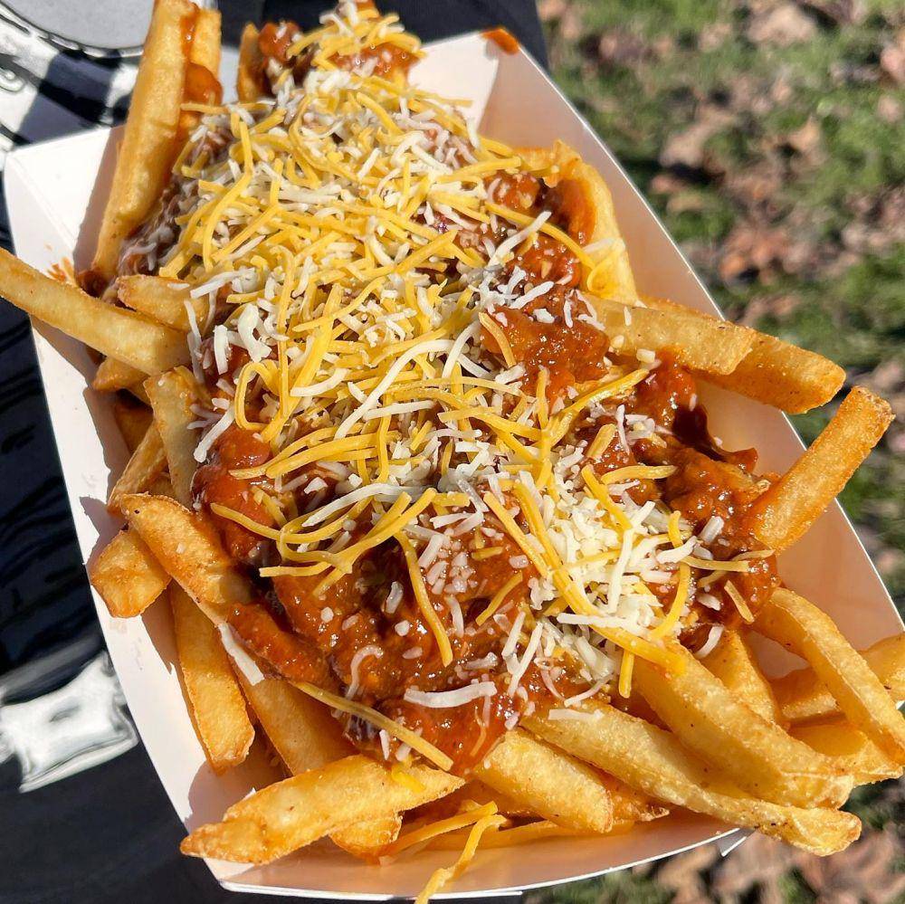 chili cheese fries (instagram.com/imnotafattyijusteatalot)