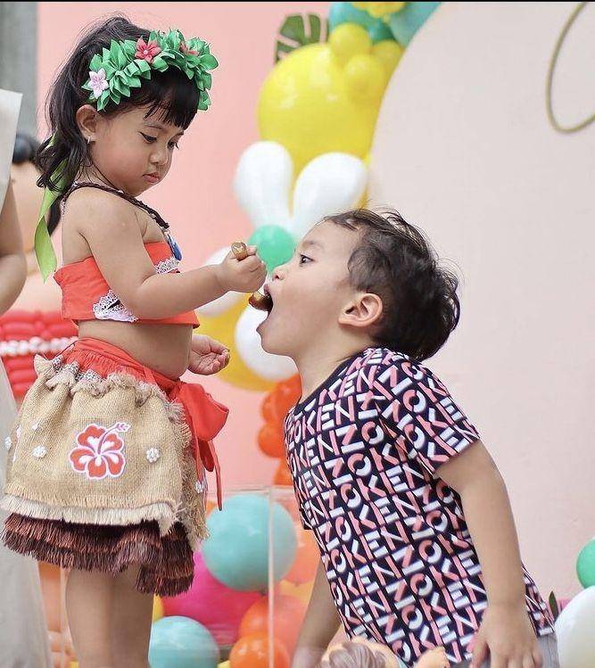 ulang tahun kedua Chava (instagram.com/okintph)