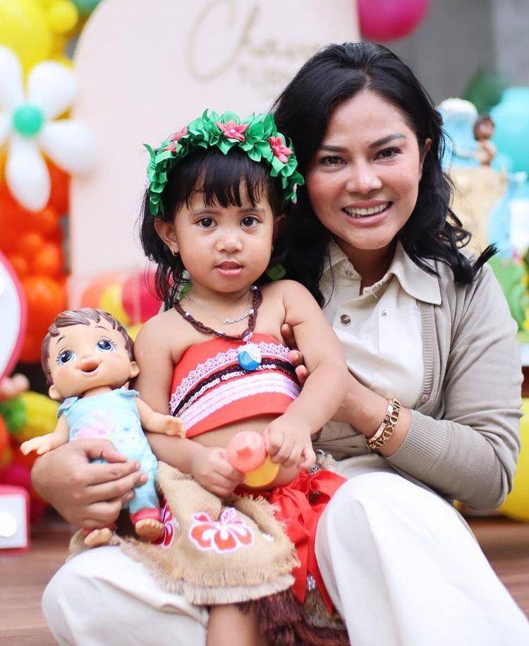 ulang tahun kedua Chava (instagram.com/vienstasman)