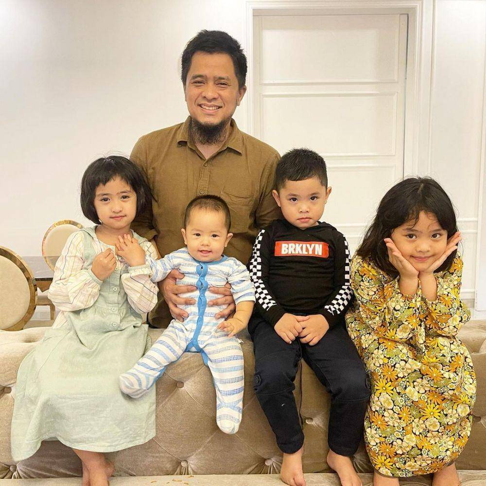 potret Ori Vitrio dan anak-anaknya (instagram.com/oryvitrio7)
