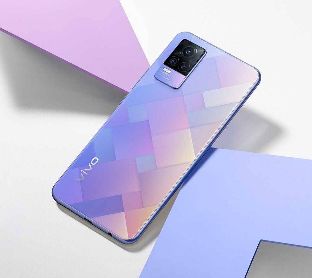 tampilan smartphone vivo V21 (instagram.com/vivo_indonesia)