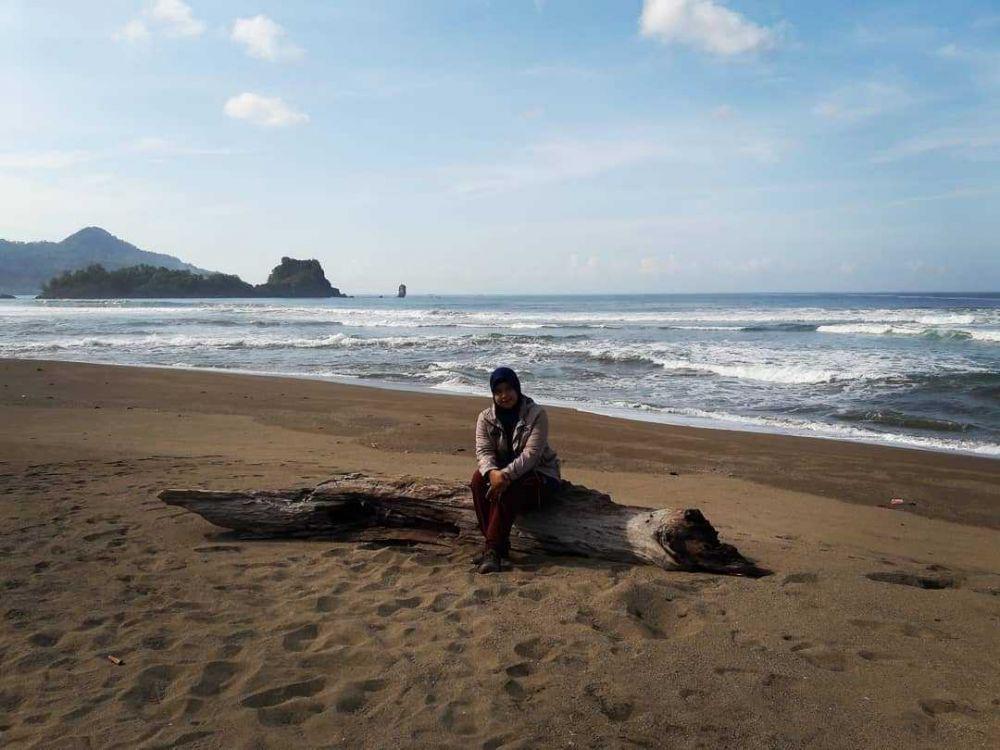 Pantai Kili-kili (instagram.com/bestynarku)