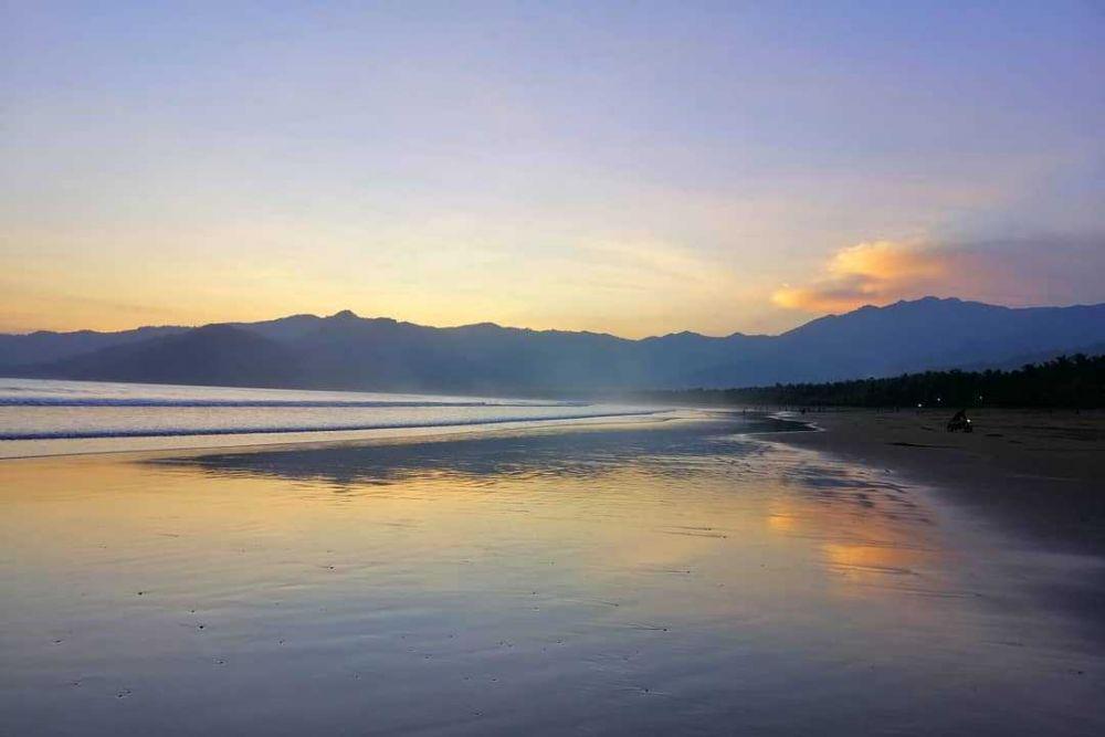 Pantai Sumbreng (instagram.com/dardiridardak)