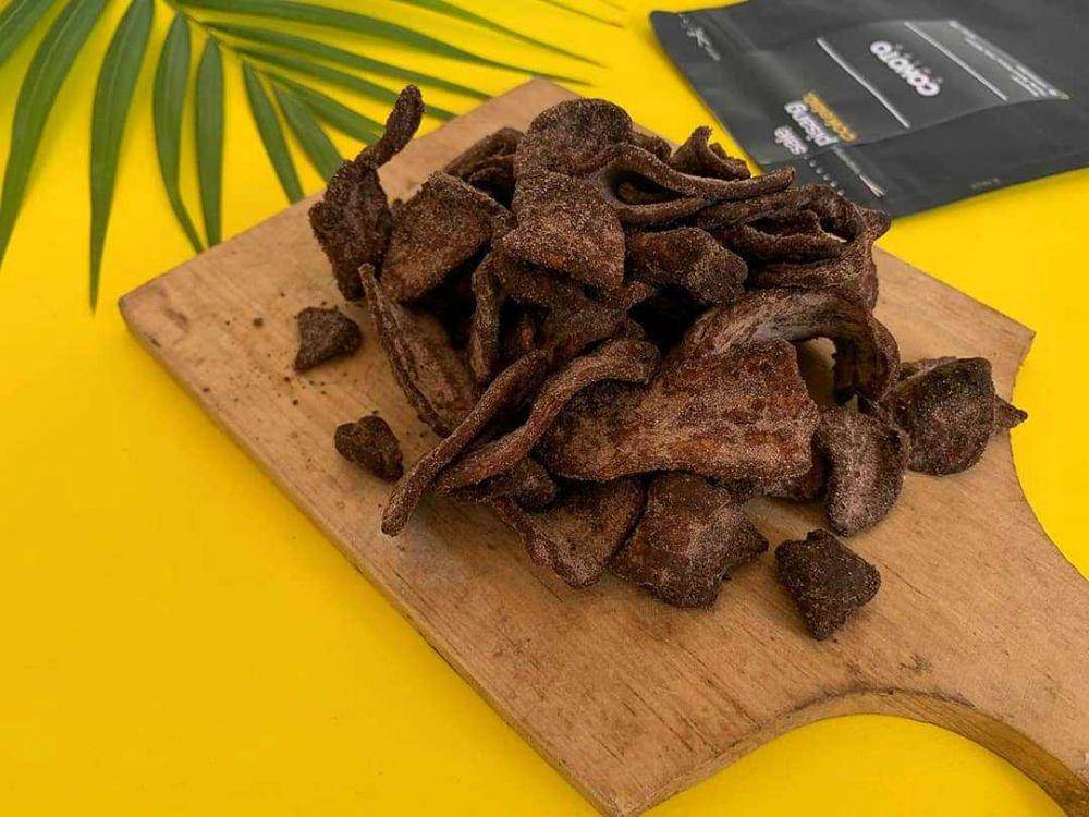 ilustrasi keripik pisang coklat (instagram.com/cokotochips)