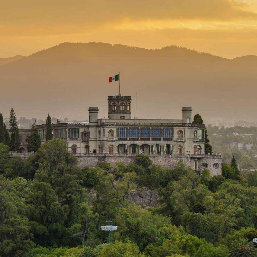 Chapultepec Castle (instagram.com/espectroide)