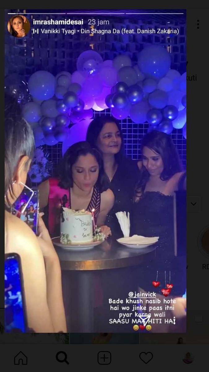 pesta lajang Ankita Lokhande (instagram.com/imrashamidesai)
