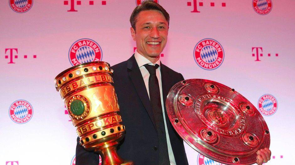 Potret Niko Kovac ketika memenangi trofi Bundesliga dan Piala Jerman. (faz.net)