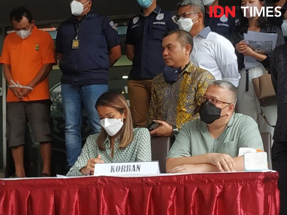 Polisi Tahan Lima Tersangka Kasus Mafia Tanah Nirina Zubir