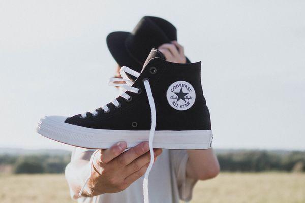 10 Rekomendasi Sepatu Converse Pria Terbaik, Timeless!