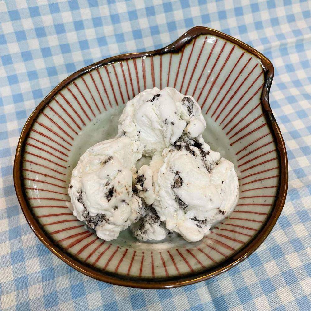 Oreo gelato (instagram.com/mothermade.id)