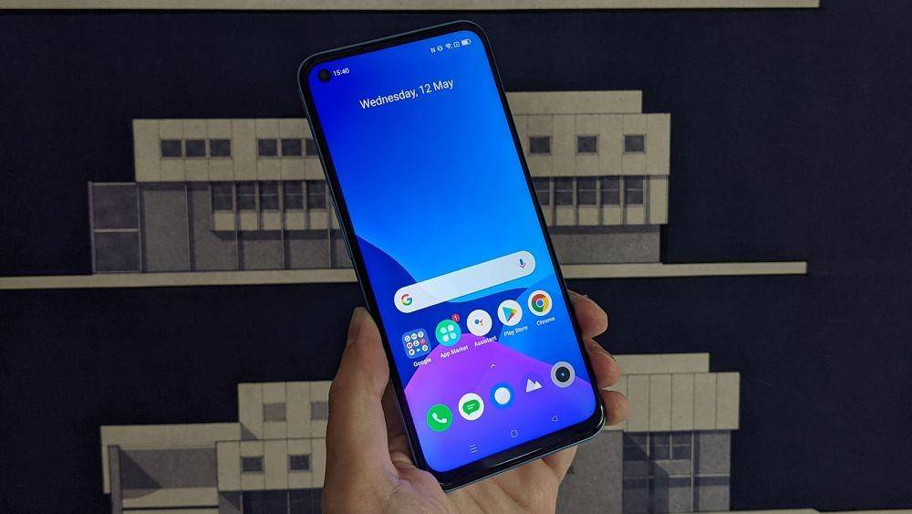 ilustrasi HP dengan fingerprint samping (techradar.com)