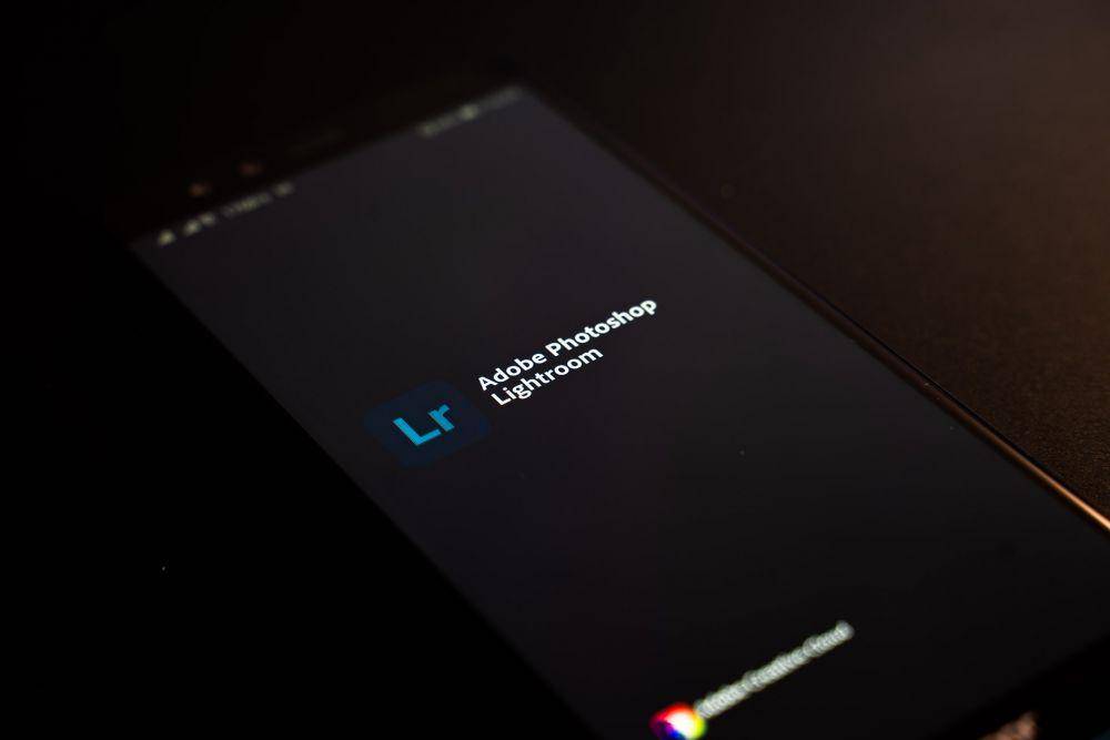 Adobe Lightroom (unsplash.com/vademann)