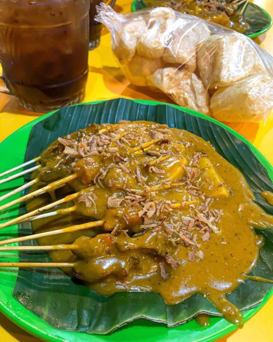 Sate padang (instagram.com/widyhartono)
