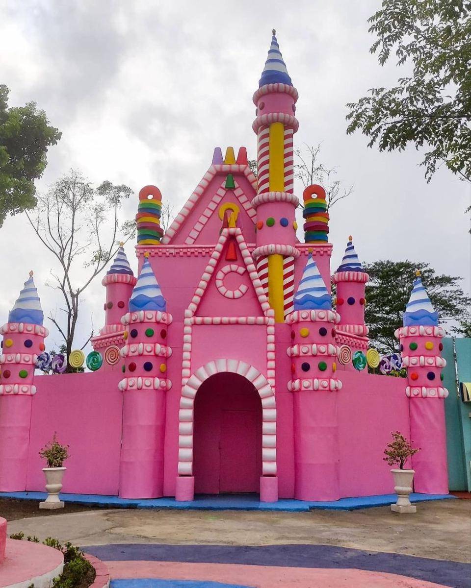 Wisata Dunia Candy (instagram.com/wisataduniacandy)