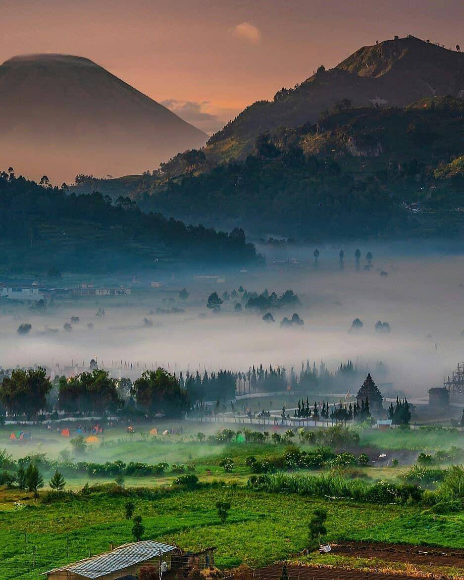 Dataran Tinggi Dieng (instagram.com/novemlawalata)