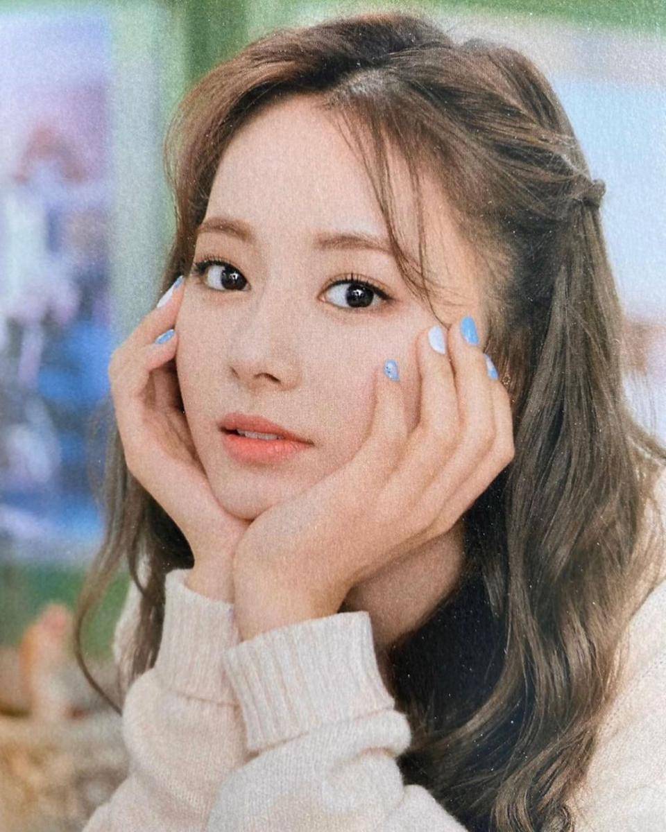 Nail art Tzuyu Twice (instagram.com/tzuyued)