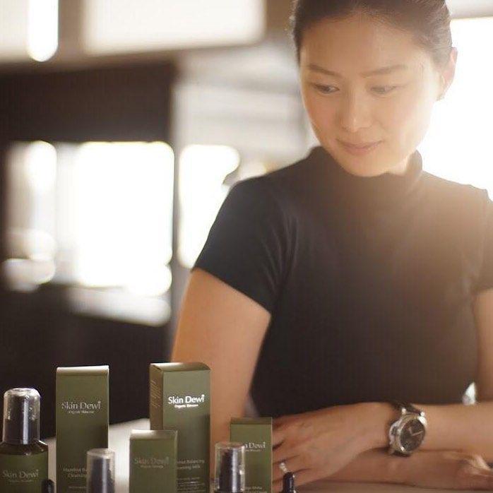 Dewi Kauw Founder Skin Dewi (instagram.com/dewikhaw)