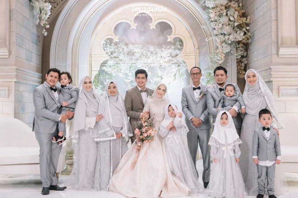 potret pernikahan Ria Ricis (instagram.com/okisetianadewi)