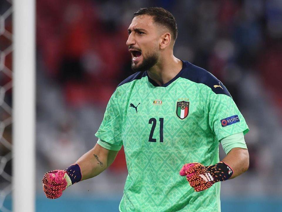 10 Kiper Terakhir yang Masuk Nominasi Ballon d'Or, Bagaimana Hasilnya?