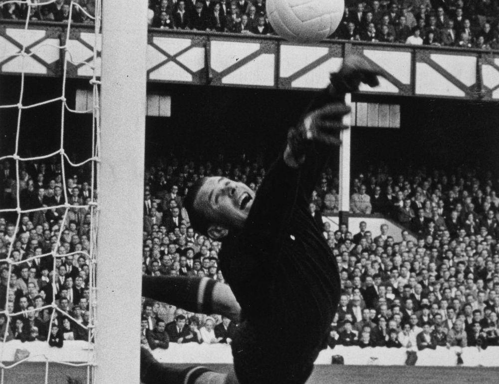 Lev Yashin (twitter.com/fifaworldcup)