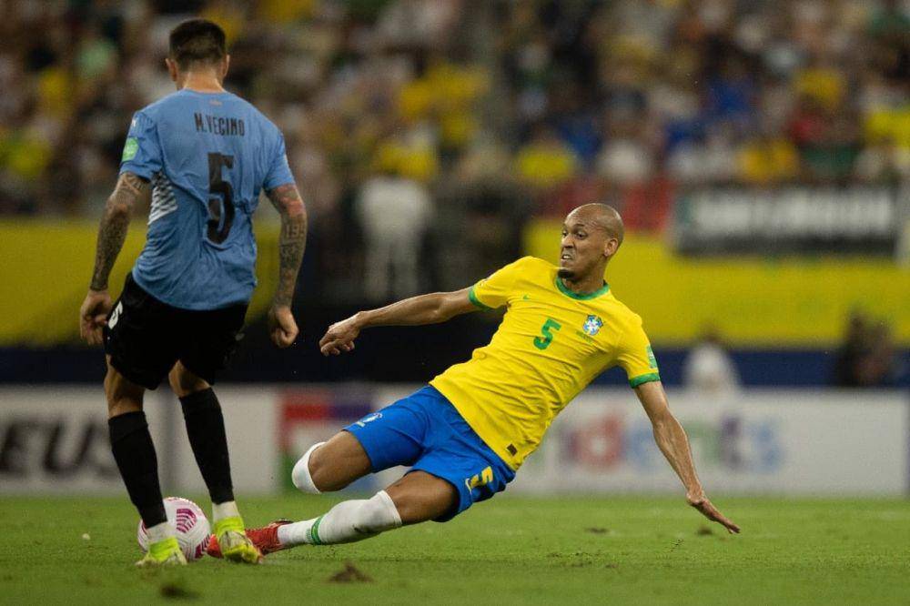 Fabinho (twitter.com/_fabinhotavares)