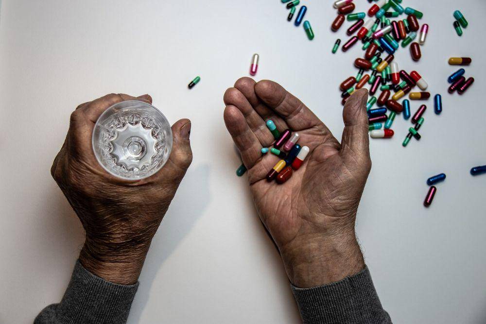 ilustrasi obat-obatan (pixabay.com/ElisaRiva)
