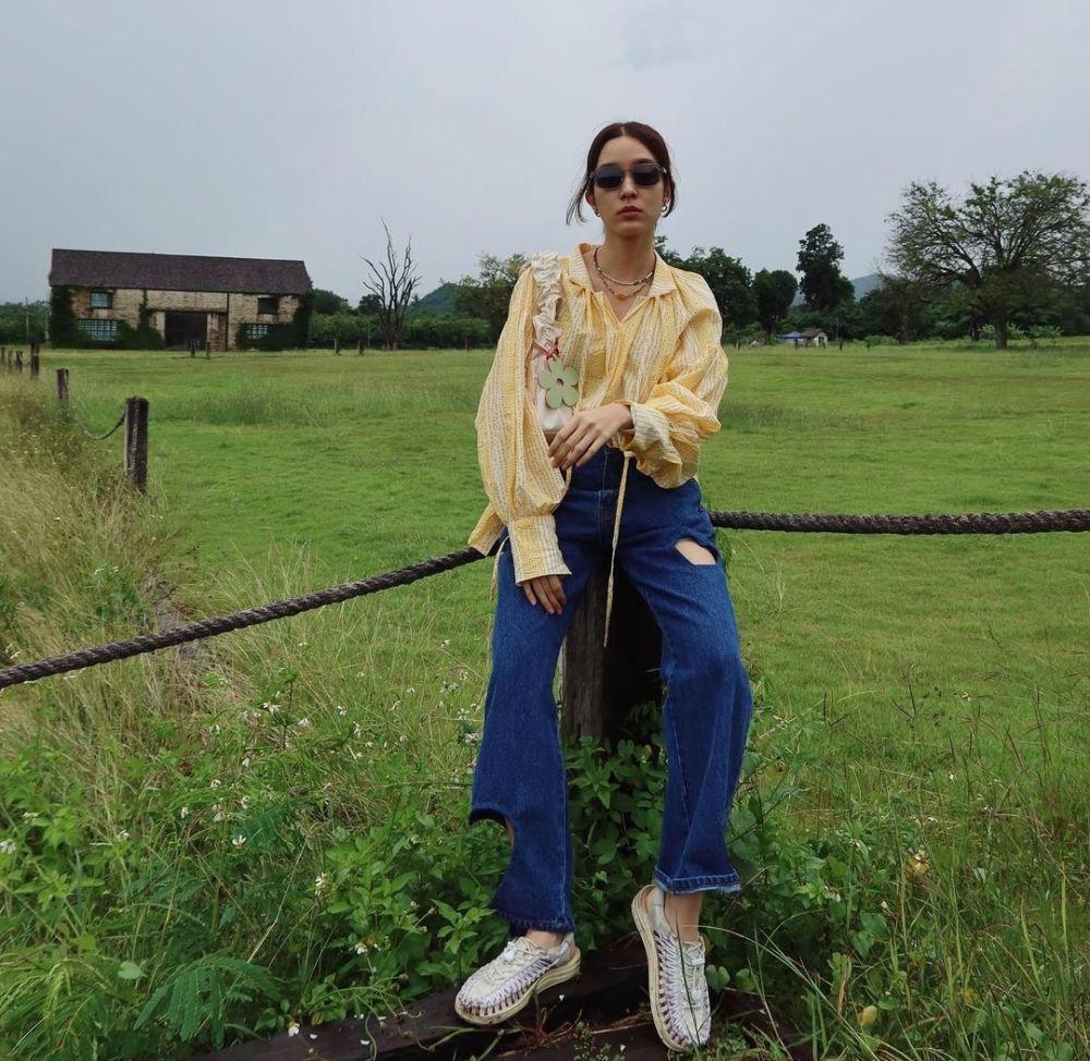 ide outfit Mo Monchanok (instagram.com/momonchanok)