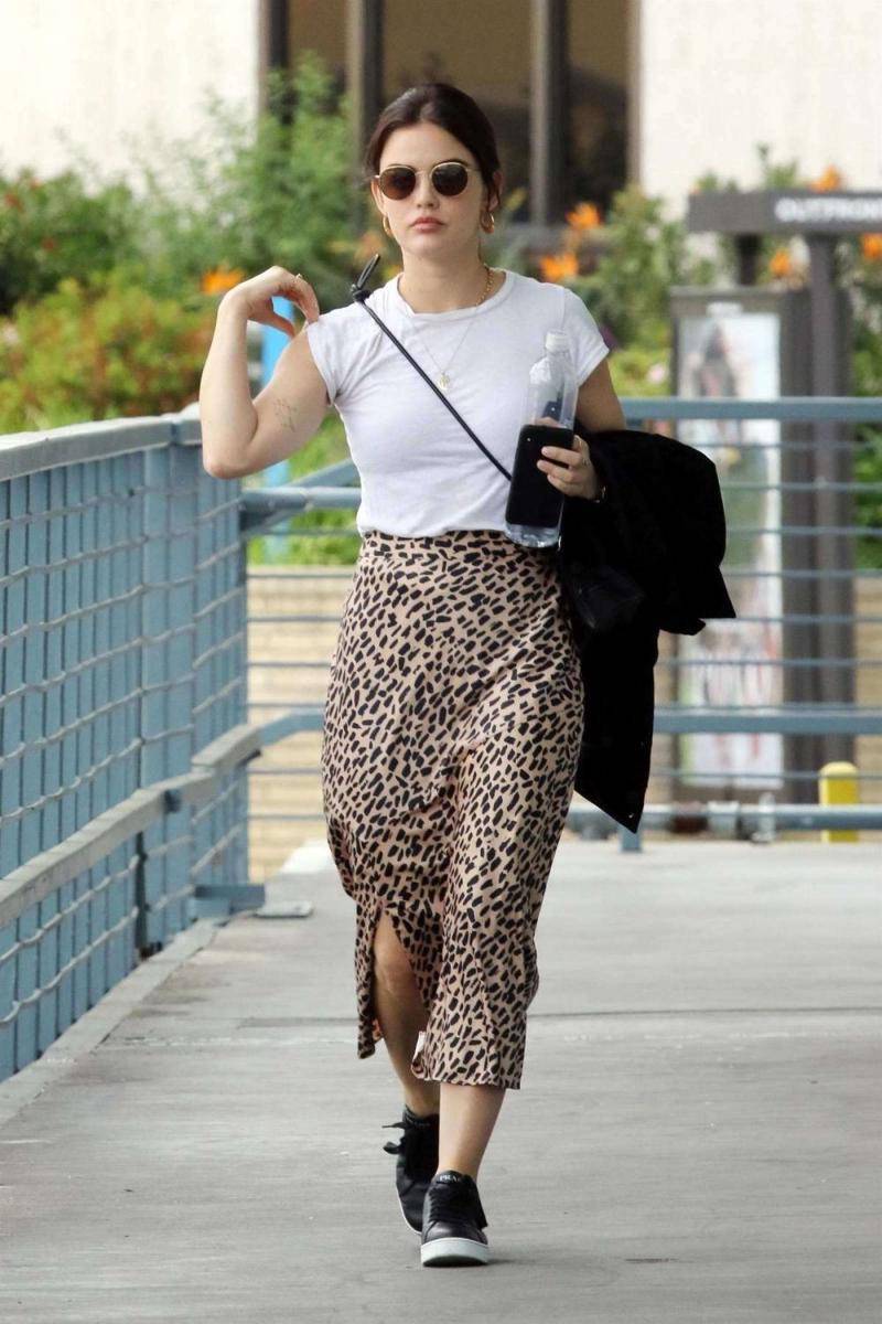 Style Lucy Hale. (wheretoget.com)