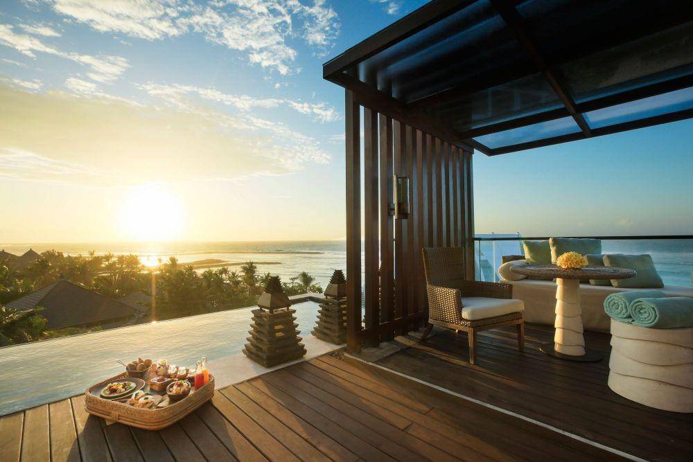 Ritz-Carlton Bali (http://www.ritzcarlton.com)