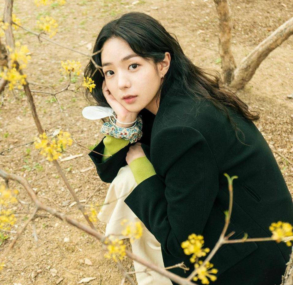 Chae Soo Bin (instagram.com/soobinms)