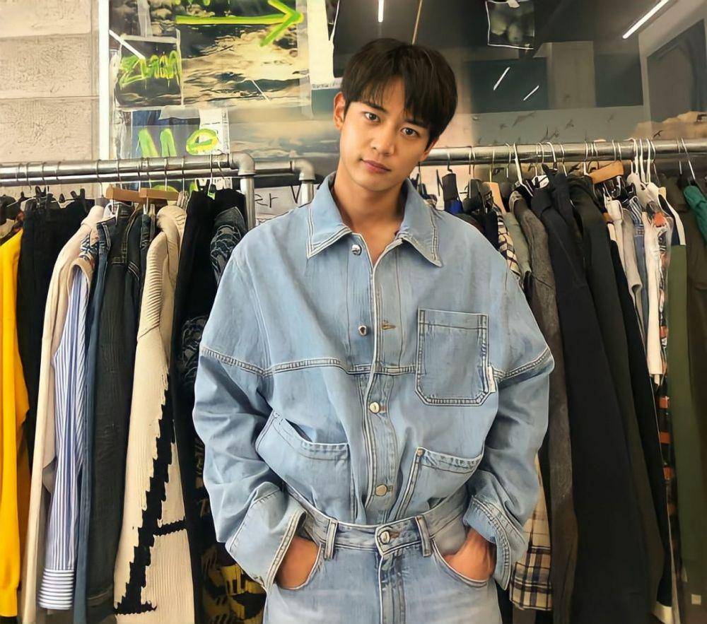 Minho SHINee (instagram.com/choiminho_1209)