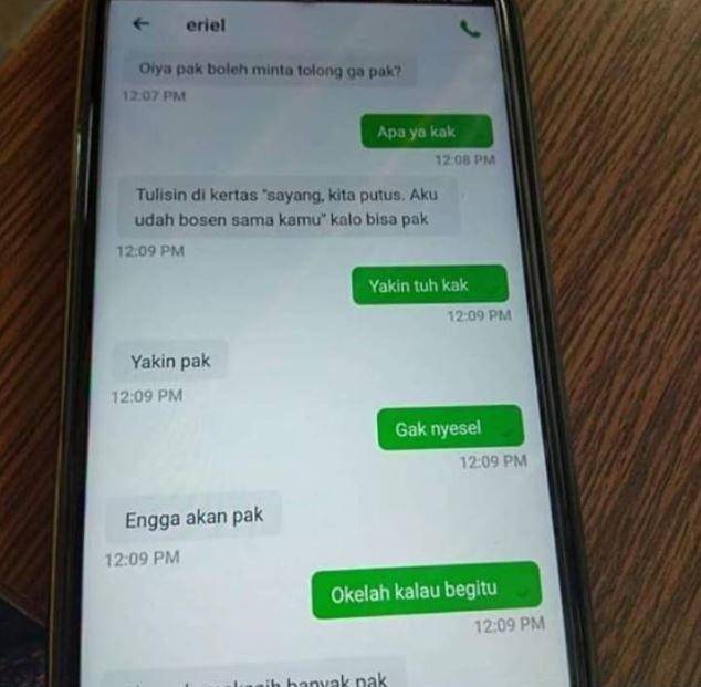 nitip tulisan lewat driver ojek online (instagram.com/newdramaojol.id)
