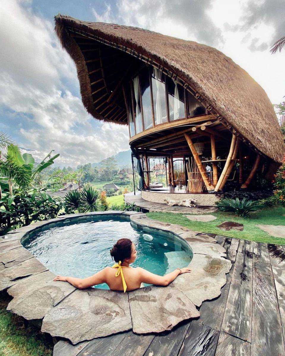 Veluvana Bali (instagram.com/vacationinfashion)
