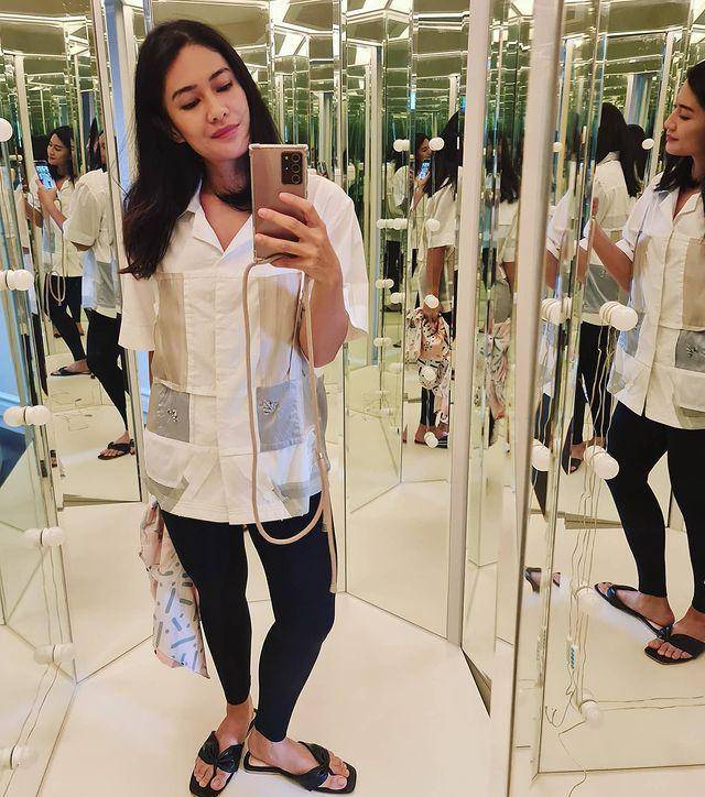 Dian Sastrowardoyo (instagram.com/therealdisastr)