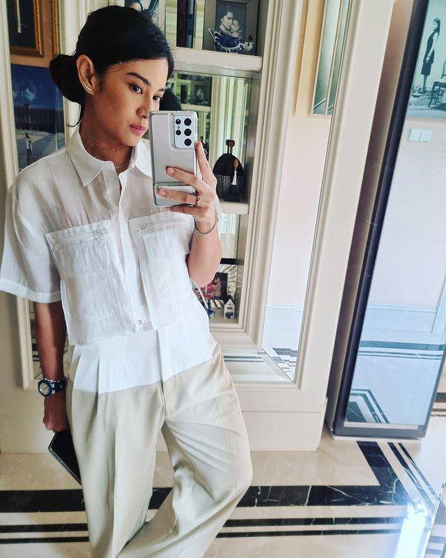 Dian Sastrowardoyo (instagram.com/therealdisastr)