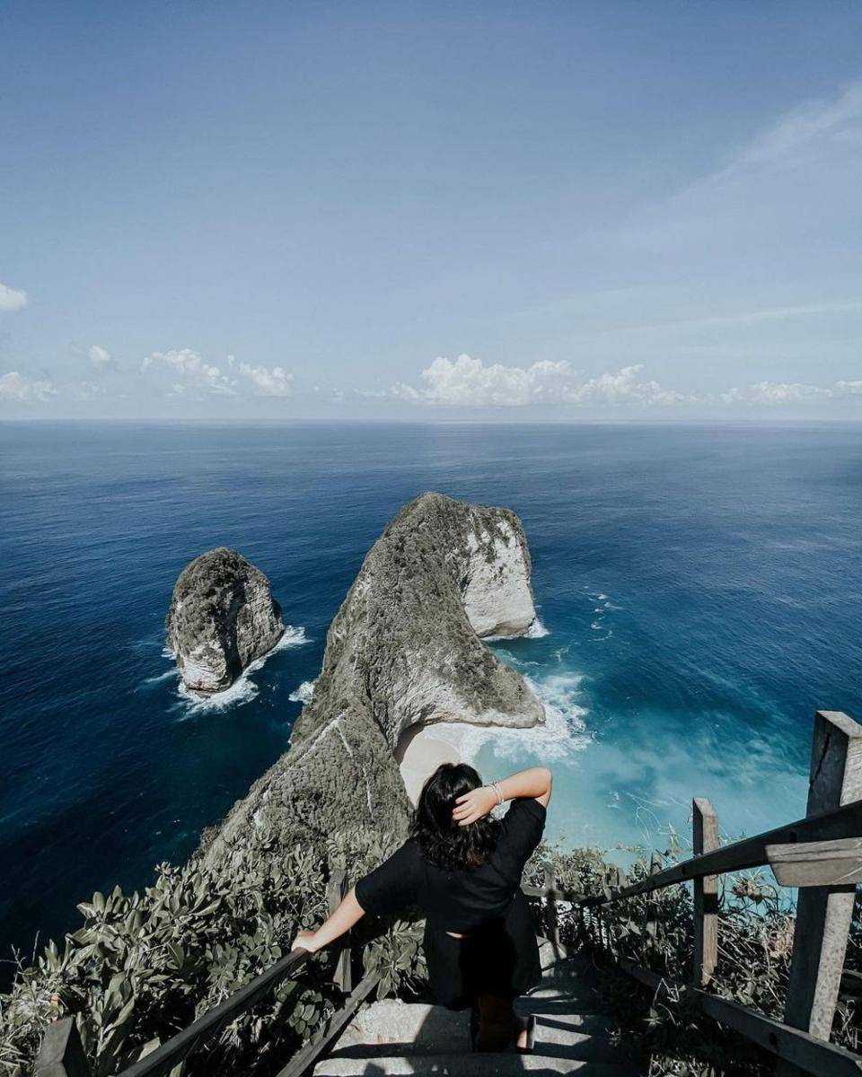 Pantai Kelingking, Nusa Penida (instagram.com/titaniaheap)