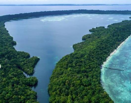 Danau di Kalimantan Timur (victoriatravel8)