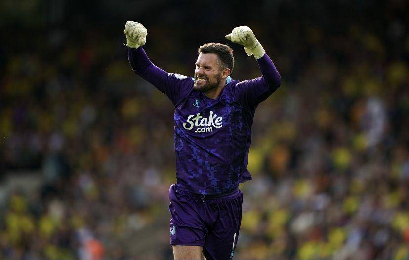 Ben Foster bersama Watford pada pekan ke-12 Premier League. (twitter.com/Squawka)
