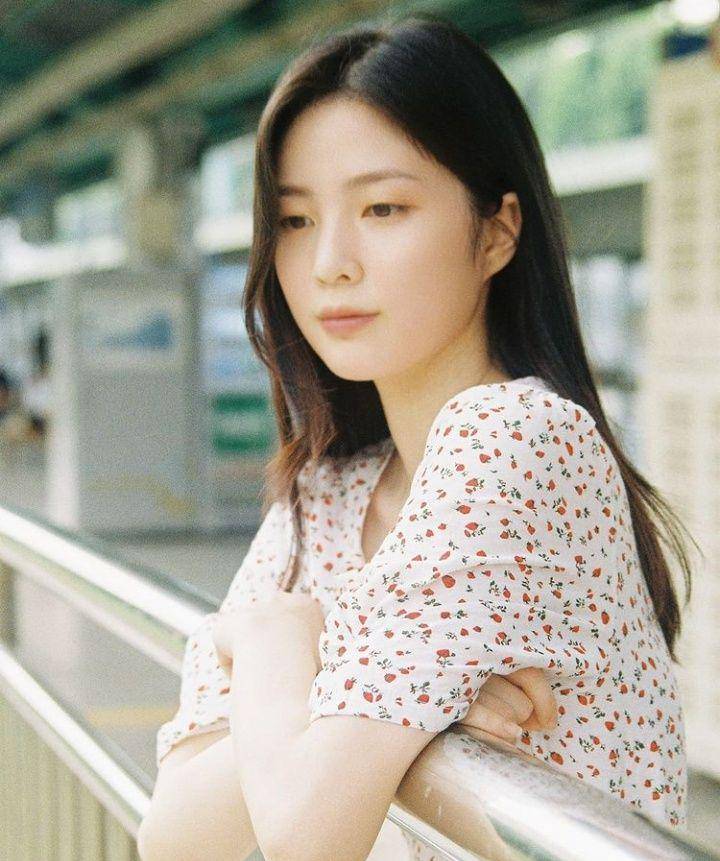 Shin So Hyun  (instagram.com/shinsso_14)