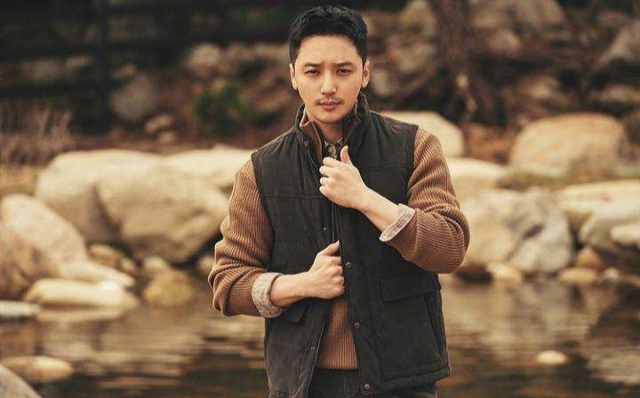 Byun Yo Han (instagram.com/byunyohan_official)