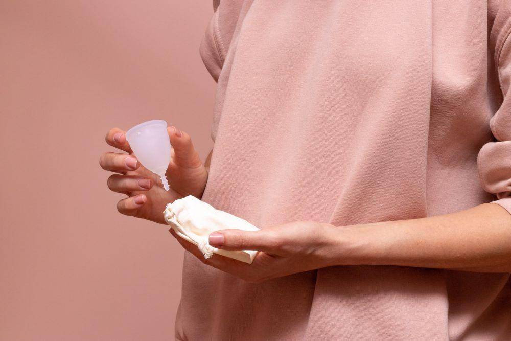 ilustrasi menstruasi atau haid (unsplash.com/Oana Christina)