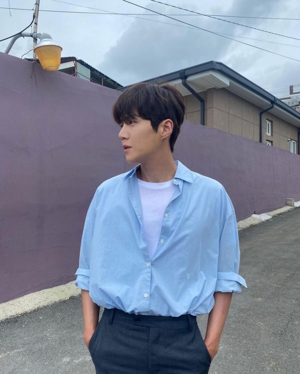 Kim Seon Ho (instagram.com/seonho__kim)