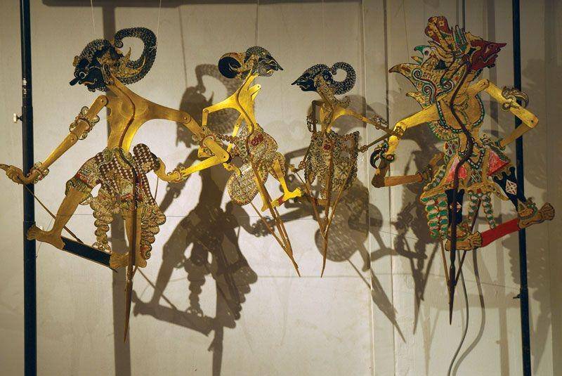 wayang kulit (britannica.com)