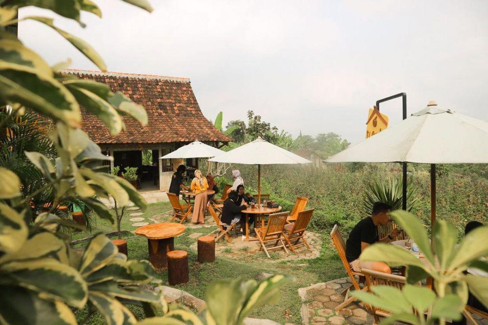 5 Spot Ngopi di Kota Batu yang Suguhkan Konsep Unik dan Estetik
