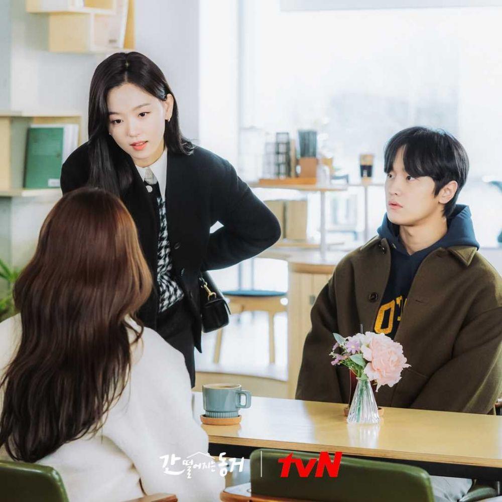 Kang Han Na dan Kim Do Wan di KDrama My Roommate is A Gumiho (instagram.com/tvn_drama)