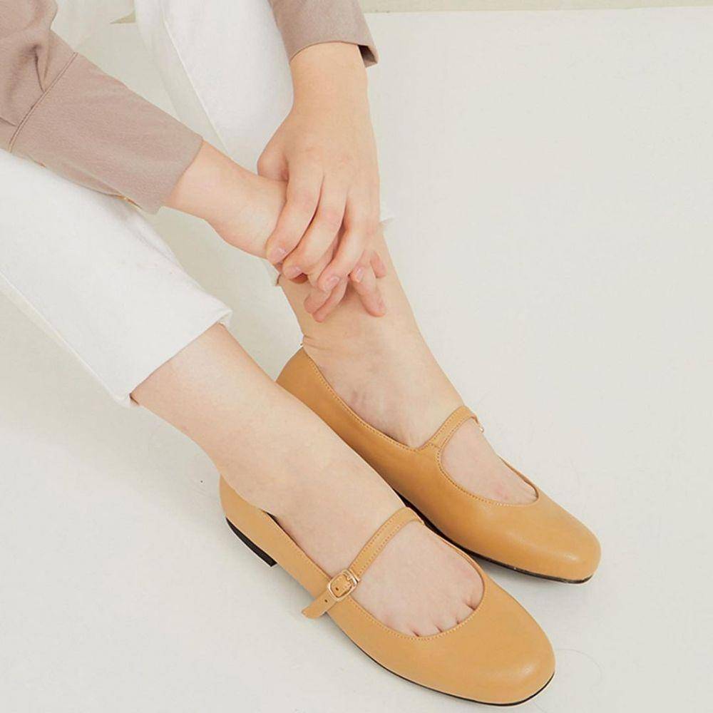 Rekomendasi mary jane shoes. (instagram.com/vimemo_id)