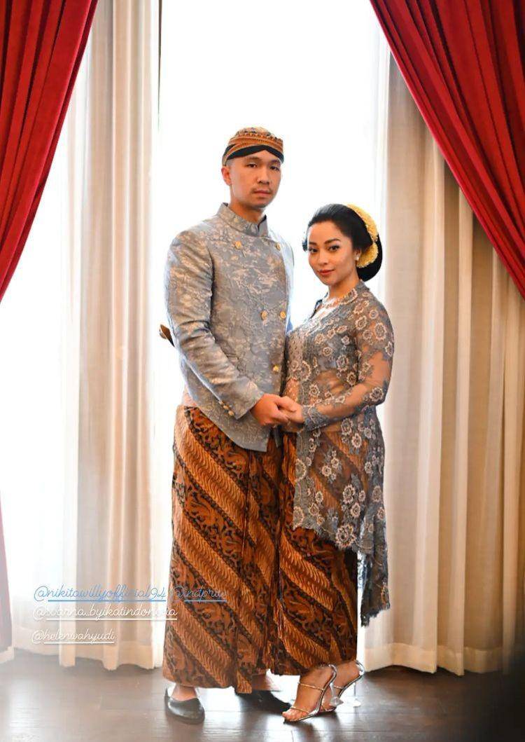 Nikita Willy di pernikahan sang adik (instagram.com/didietmaulana)